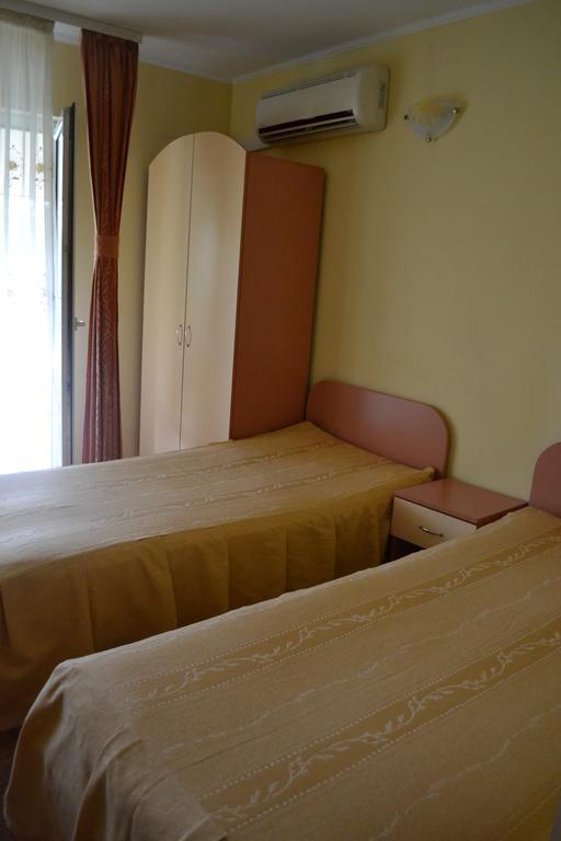 Pension Coral Baia Mare Extérieur photo